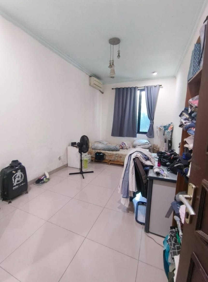 Rumah Dijual Semi Furnished Siap Huni di Cluster Tropikana Jababeka Cikarang  